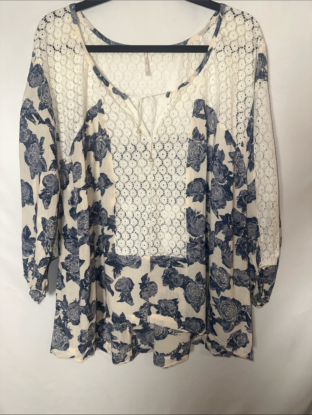 Free People moon river Cream & Navy Floral peasant Lace Yoke Tunic